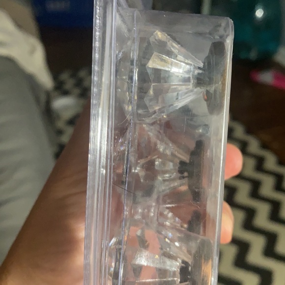 NWT amerock clear knobs - Picture 3 of 4